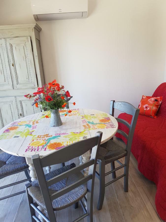 Gite Les Coquelicots Lédenon Zewnętrze zdjęcie